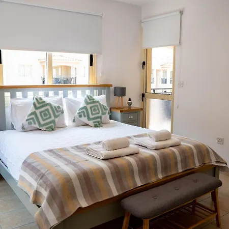 Anna's Place 2b, Paphos, Pool