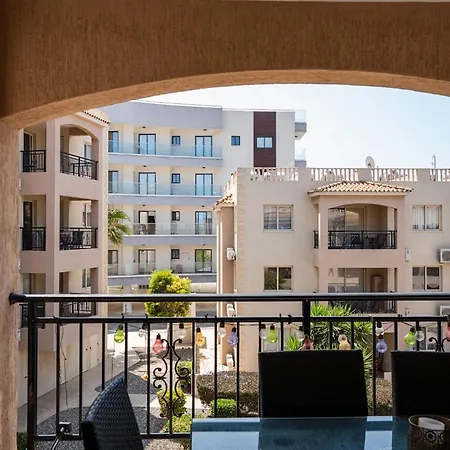 דירה Anna's Place 2b, Paphos, Pool *
