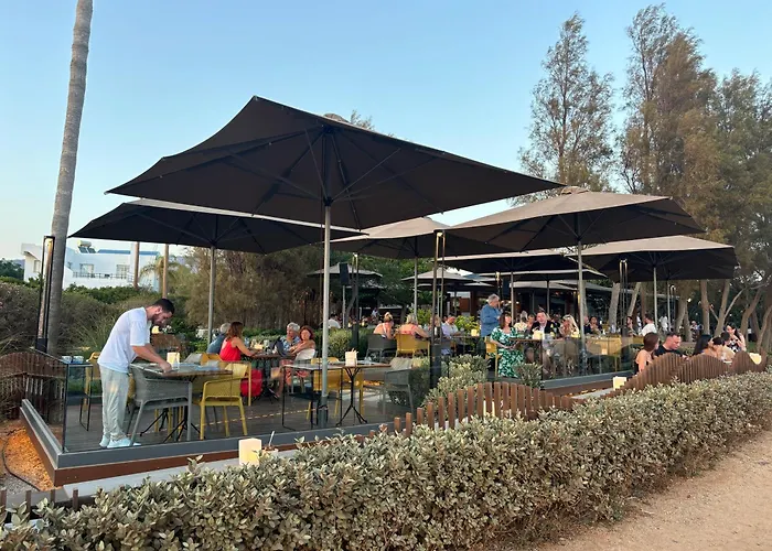 Anna's Place 2b, Paphos, Pool Apartmán *