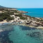 Anna's Place 2b, Paphos, Pool Apartment Paphos