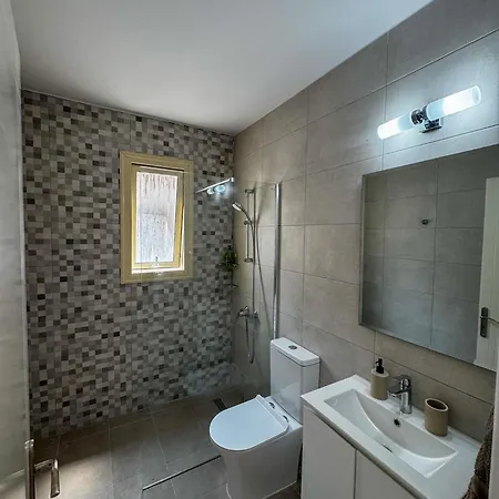 Anna's Place 2b, Paphos, Pool