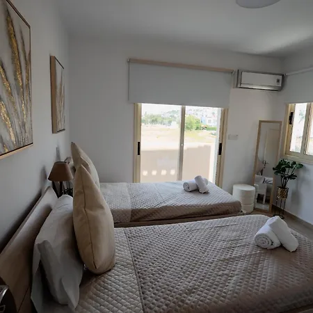 Apartment Anna's Place 2b, Paphos, Pool *
