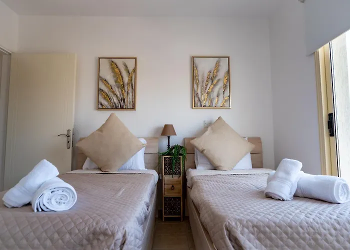 Anna's Place 2b, Paphos, Pool פאפוס