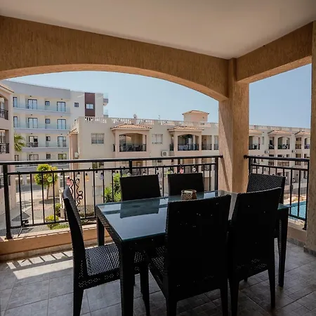 Apartamento Anna's Place 2b, Paphos, Pool