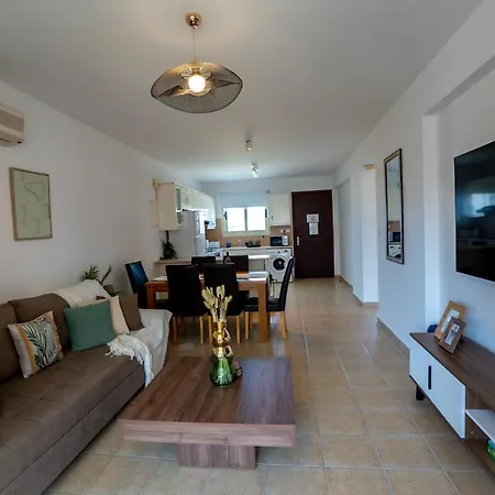 Anna's Place 2b, Paphos, Pool