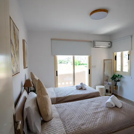 Apartamento Anna's Place 2b, Paphos, Pool