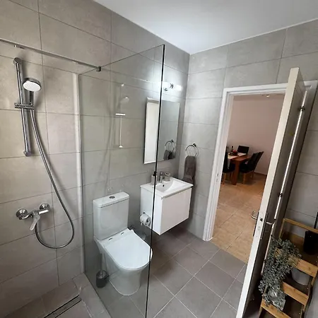 Anna's Place 2b, Paphos, Pool Paphos